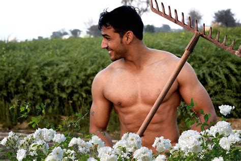 World Naked Gardening Day (WNGD)